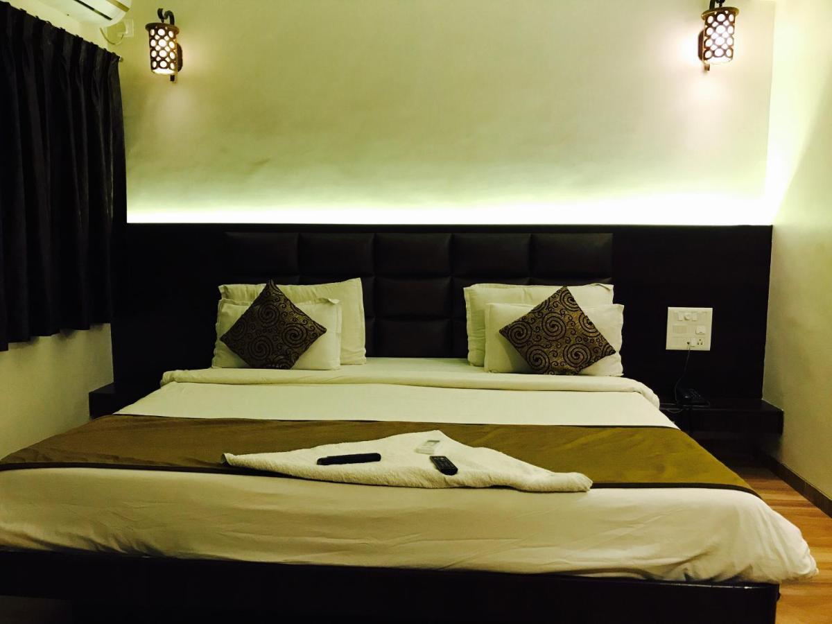Hotel Sai Kripa Imperial Даман Экстерьер фото