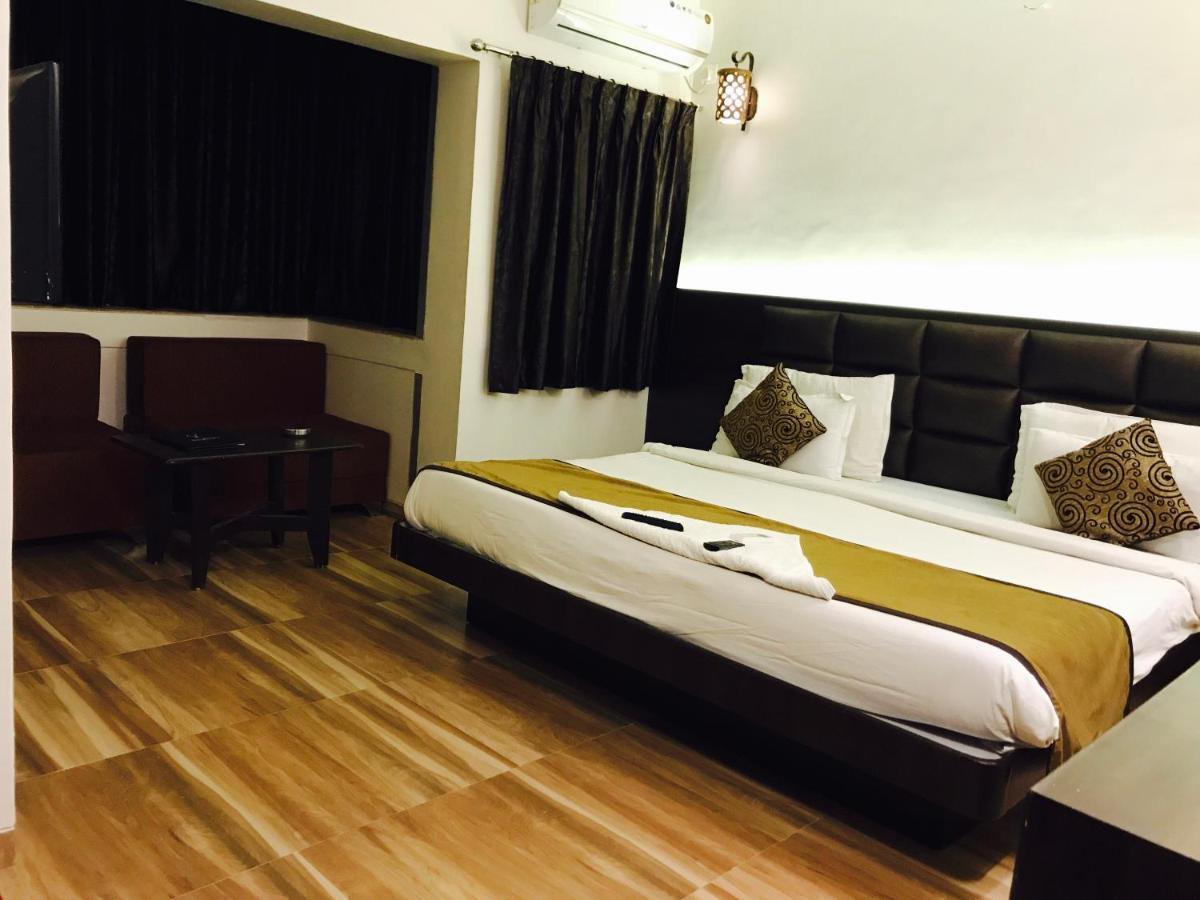 Hotel Sai Kripa Imperial Даман Экстерьер фото
