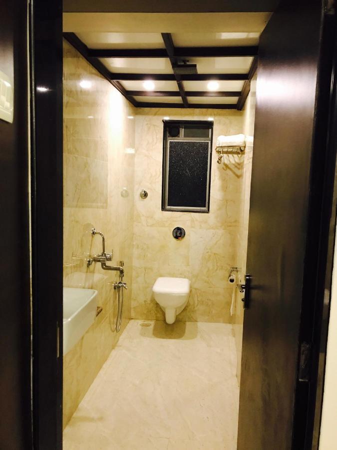 Hotel Sai Kripa Imperial Даман Экстерьер фото