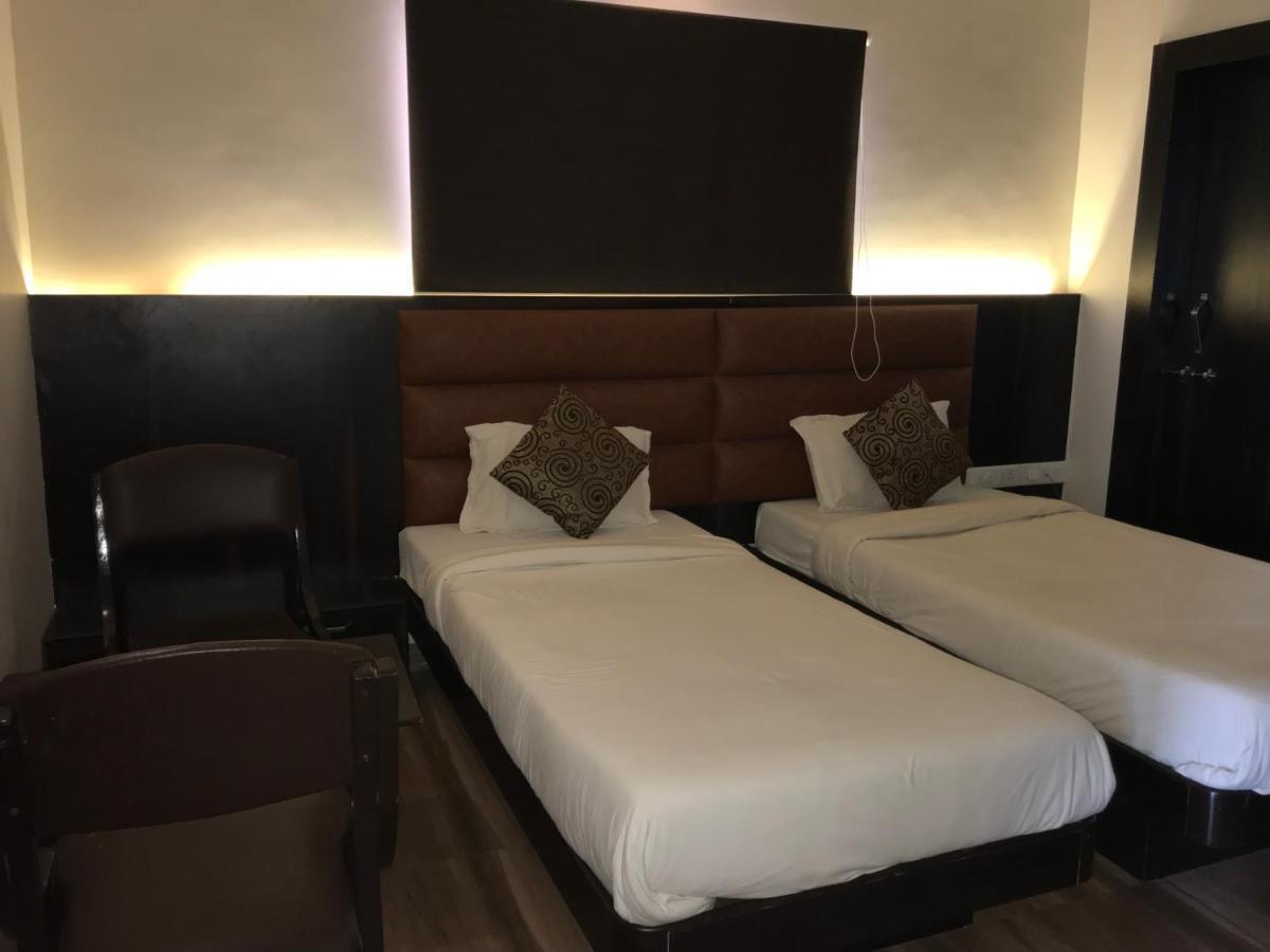 Hotel Sai Kripa Imperial Даман Экстерьер фото